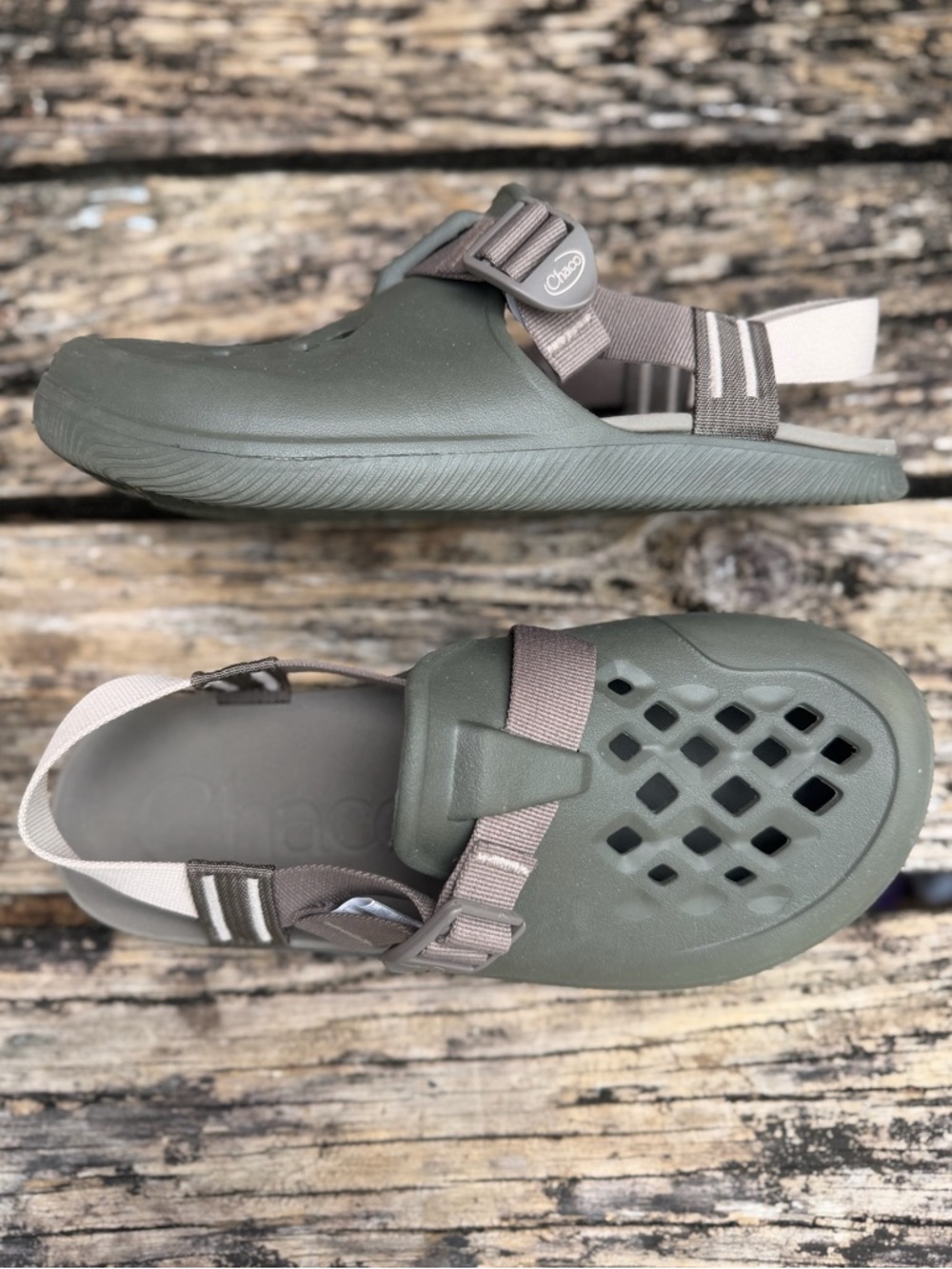 Chaco Chillos Men’s Sz 9 Olive Moss Green & Taupe Outdoor Clog Sandals EUC F6